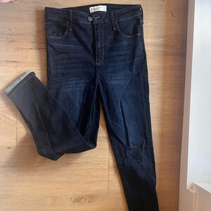 Super skinny high rise Abercrombie jeans 4s